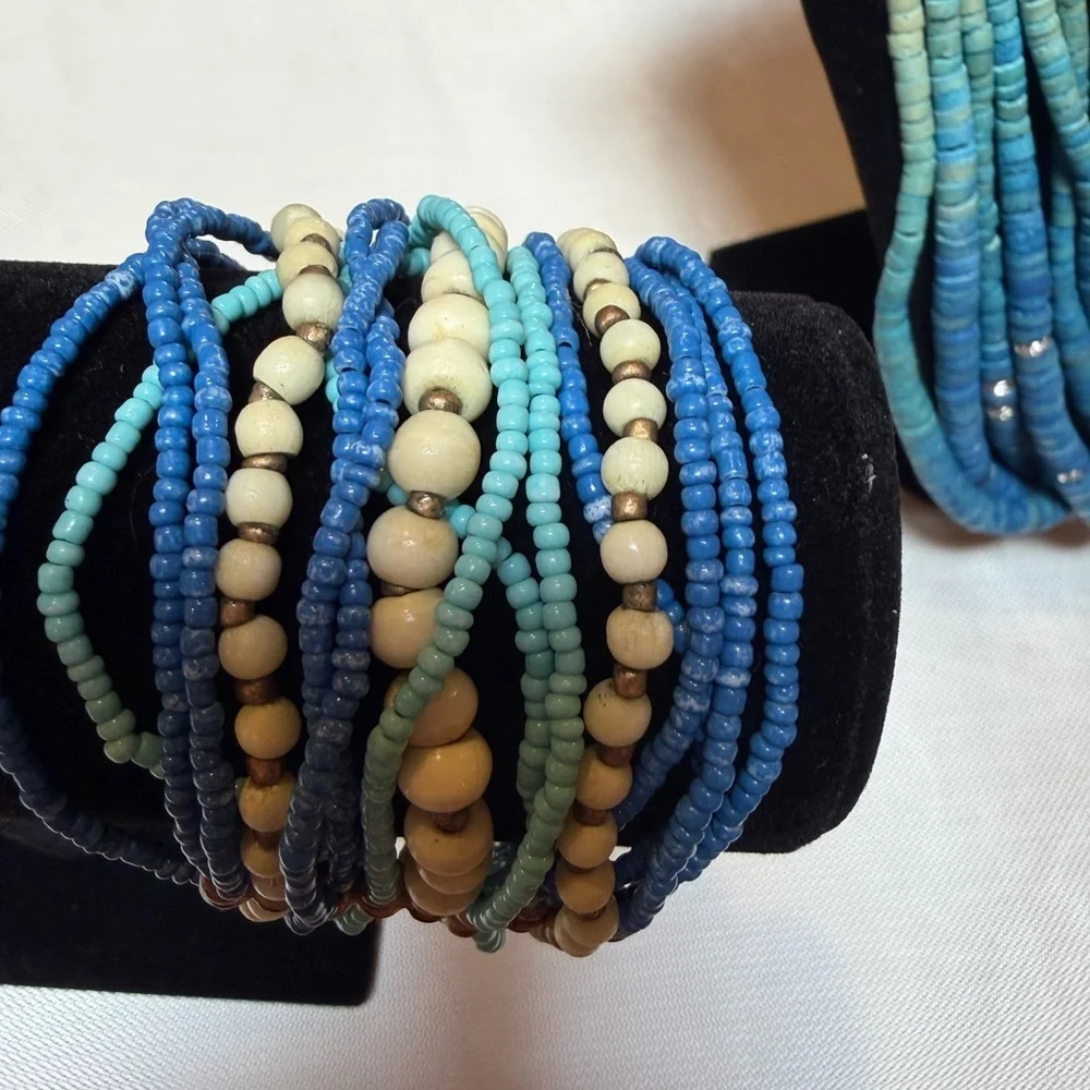 Blue Multi-Strand Beaded Necklace & Stretch Bracelet - Like New
